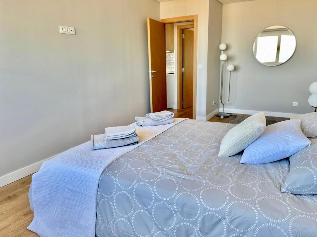 T2 Com Uma Vista Deslumbrante Sobre O Atlantico! Apartment Costa da Caparica Bagian luar foto
