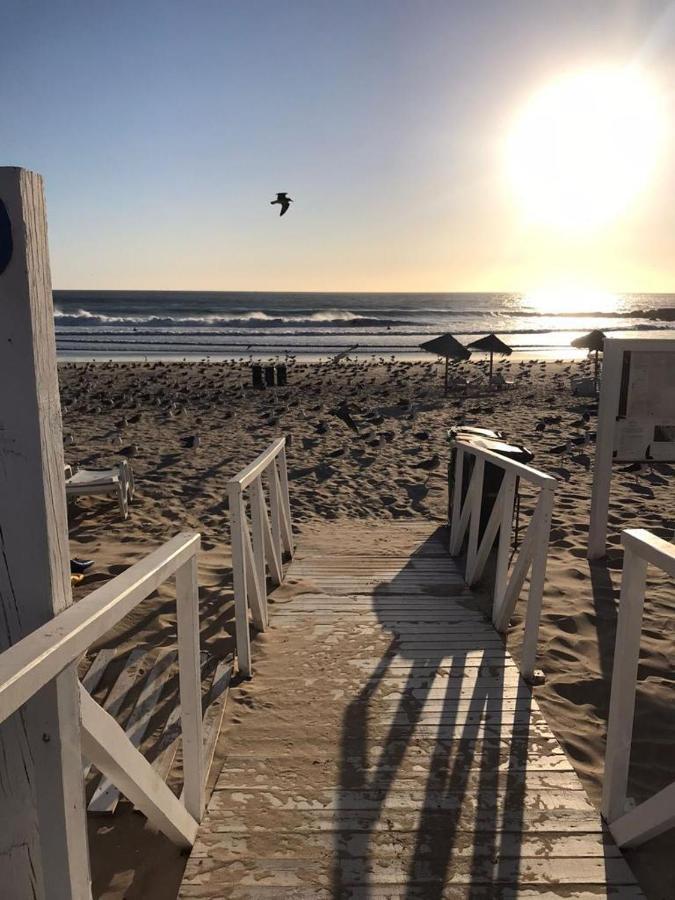 T2 Com Uma Vista Deslumbrante Sobre O Atlantico! Apartment Costa da Caparica Bagian luar foto